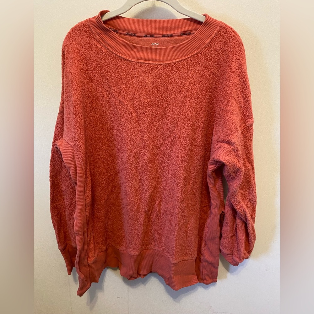 aerie fuzzy coral pink sweatshirt with side slits size medium
